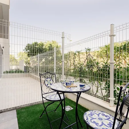Magnificent Apartment, Close To The Beach, In Apartment Estepona