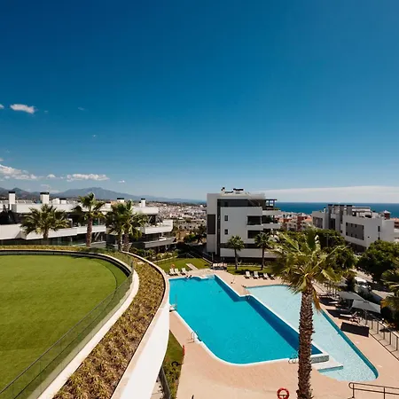 Magnificent Apartment, Close To The Beach, In *